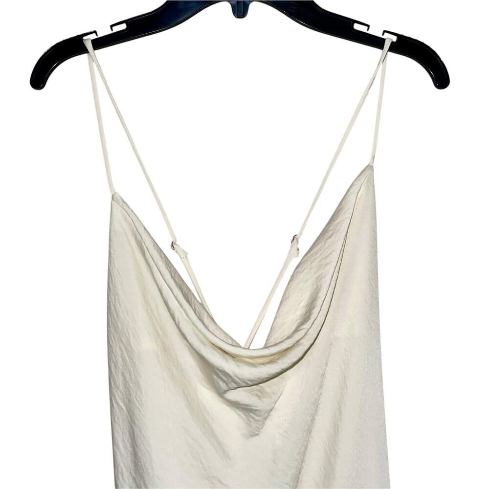 ASTR The Label Midi Dress - Picture 4 of 11